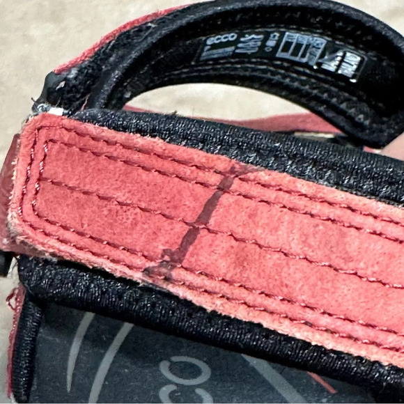 Ecco Sport Terra 2S Leather Sandal - Size 5 - Picture 11 of 12